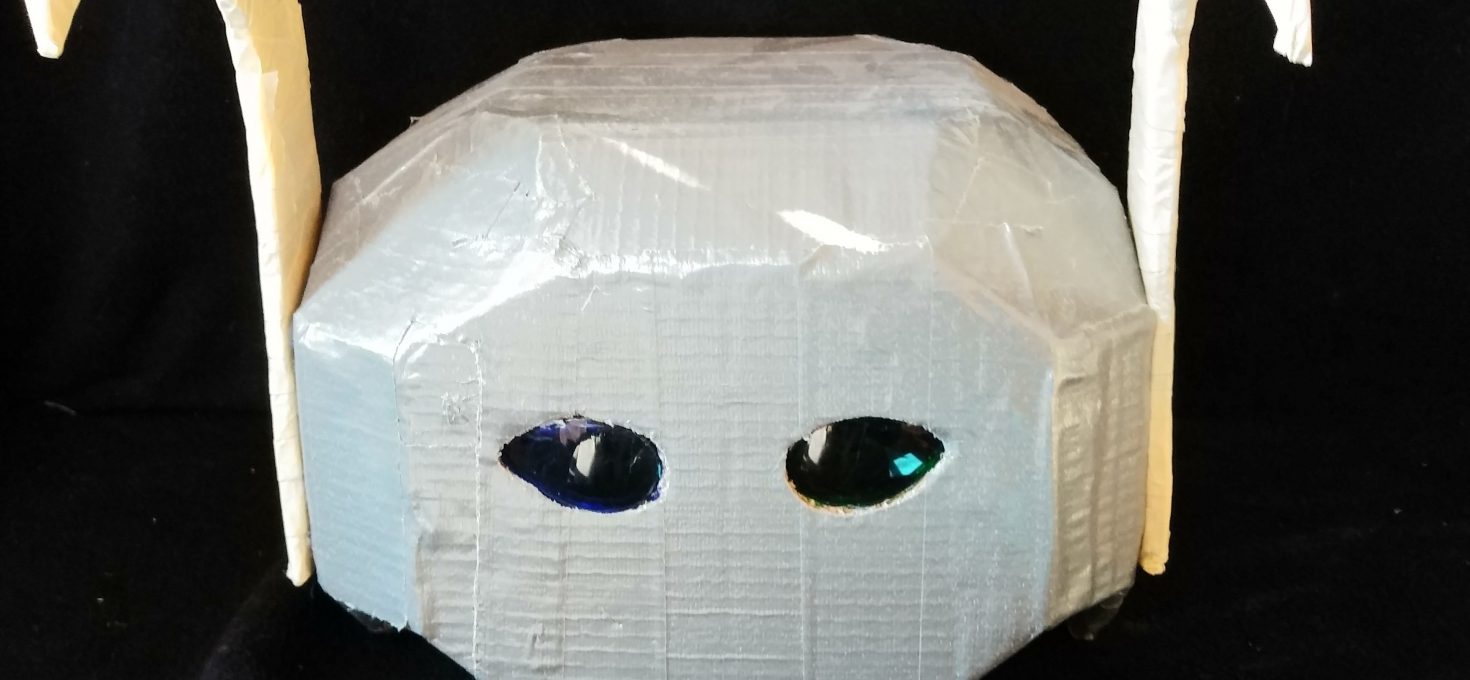 Cardboard Alien helmet